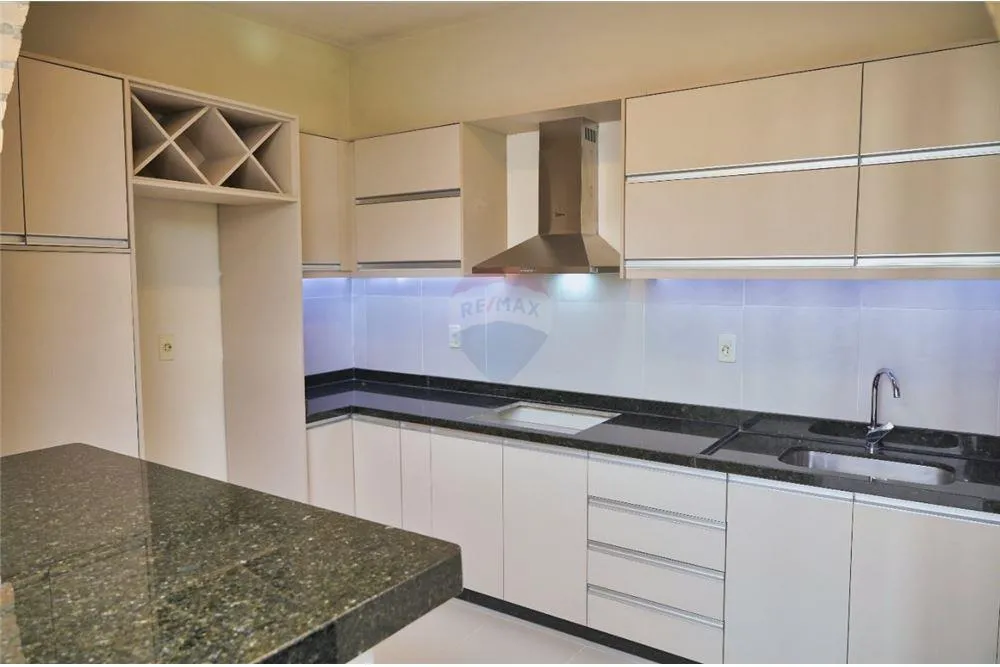 VENDO RESIDENCIA EN LUQUE — foto 3