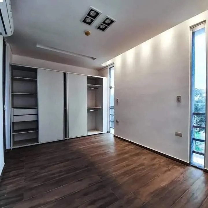 VENDO AMPLIO Y BELLOS DEPTO A ESTRENAR ‼️🤩🏢 Ubicado en Lambare — foto 3