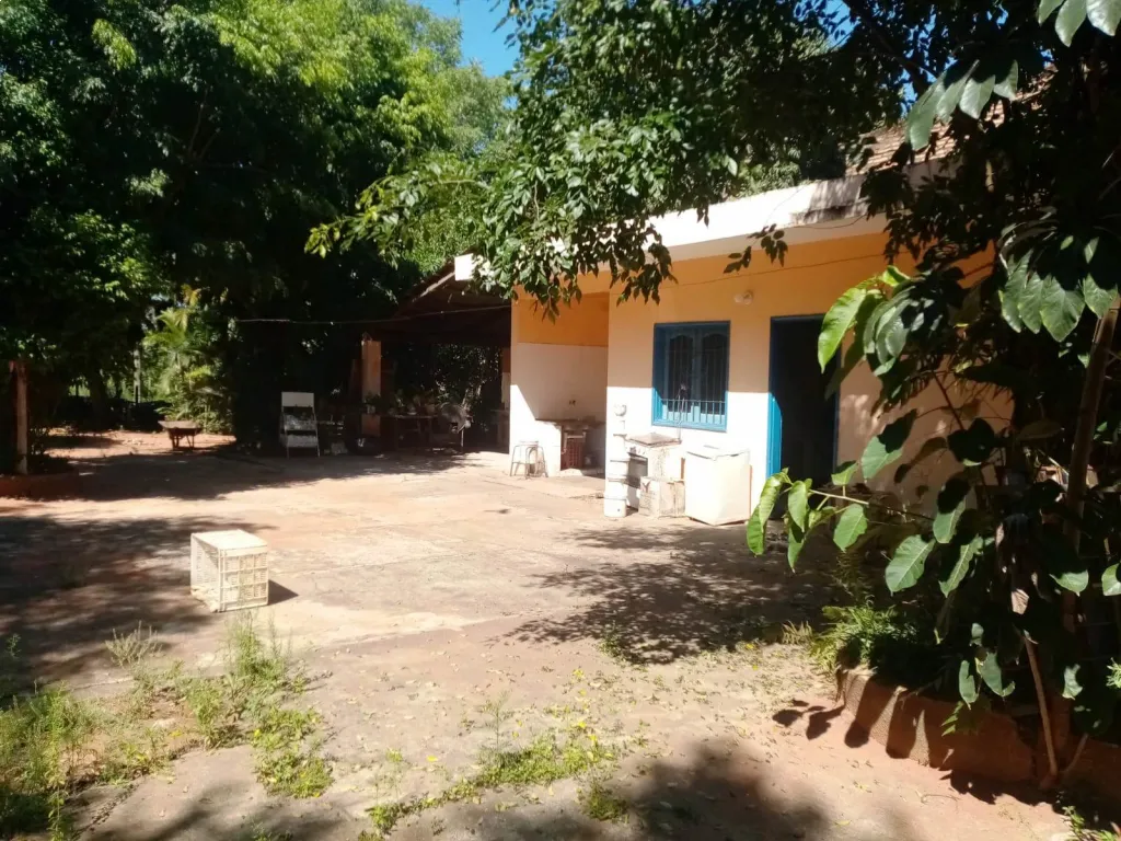 VENDO CASA QUINTA EN YPANE -PASO DE ORO - 360 M2 — foto 3