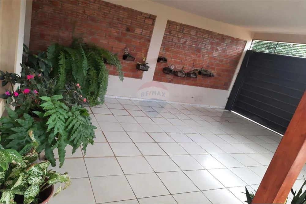 VENDO HERMOSA CASA CON LUJOSOS MUEBLES INCLUIDOS en Mariano Roque Alonso — foto 3