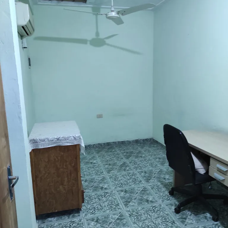 CASA DE DOS PLANTAS EN EL BARRIO REPUBLICANO - ZONA SUPERSEIS FELIX BOGADO — foto 3