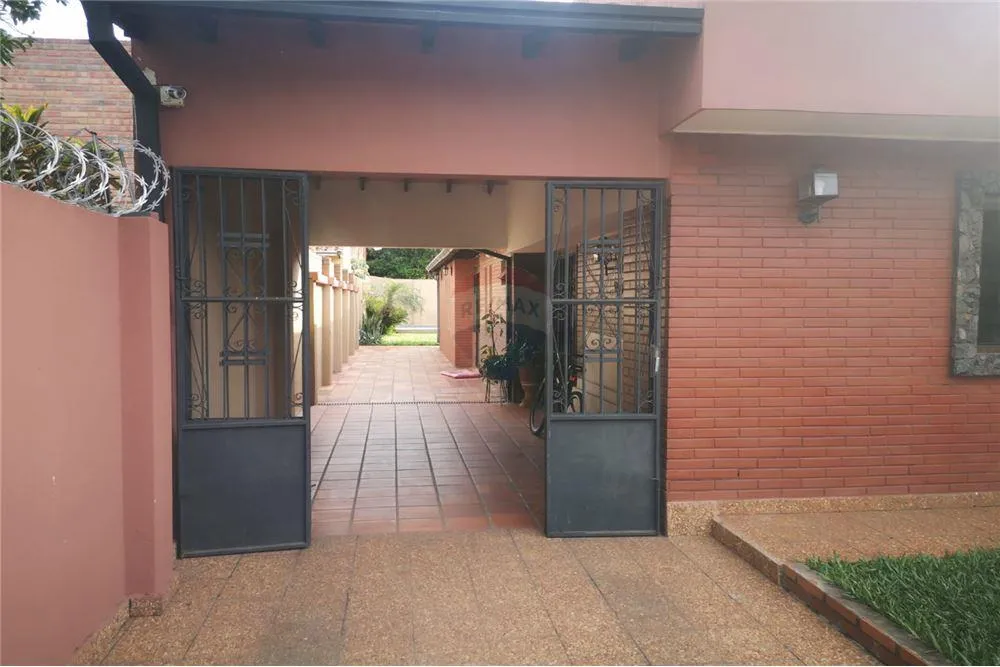 AMPLIA CASA EN BARRIO SAN PABLO ASUNCION — foto 2