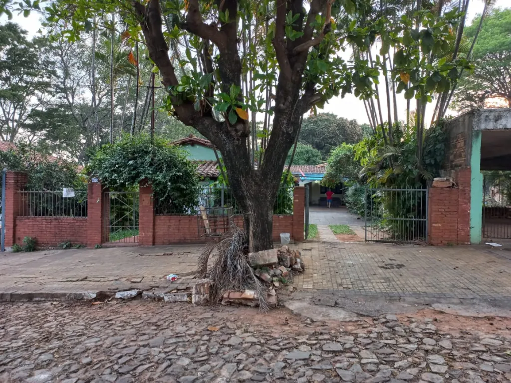 CASA EN BARRIO SAN VICENTE POR MUDANZA — foto 3