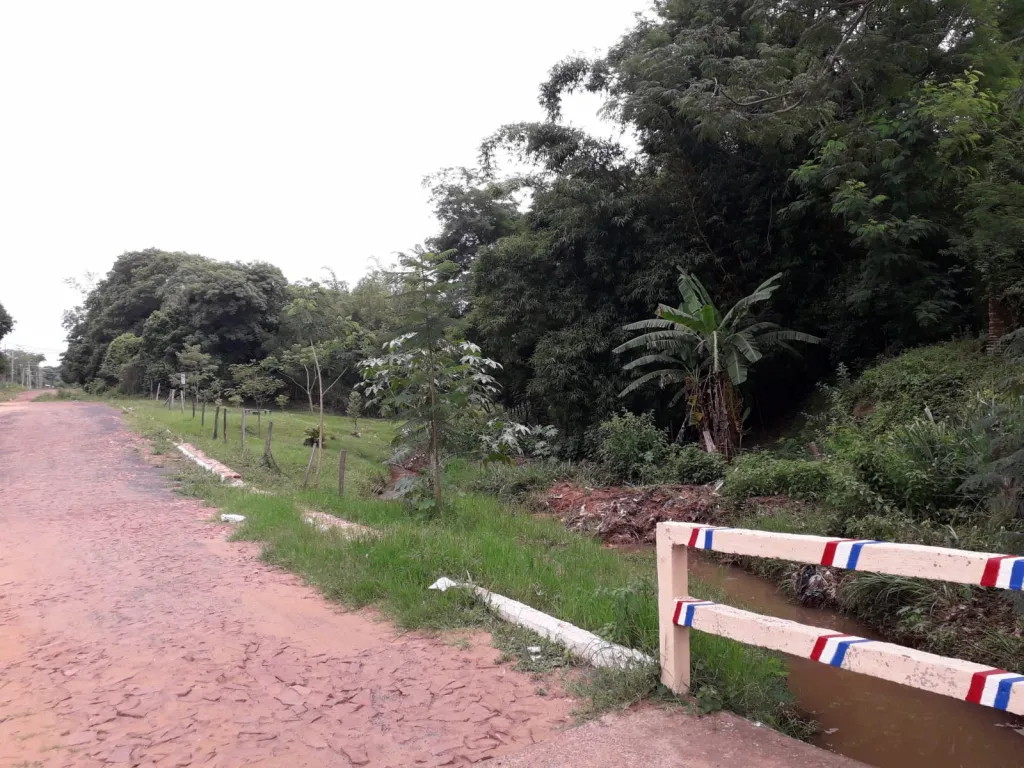 Vendo propiedad en la ciudad de Pirayu frente mismo de Iglesia — foto 3