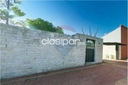LINDA CASA EN ASUNCION BARRIO SAJONIA — foto 2