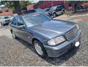 Vendo Mercedes benz c220 DIESEL MECÁNICO impecable