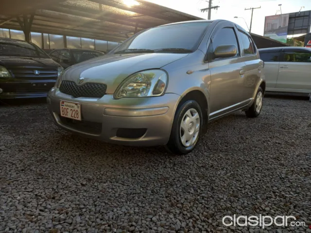 Toyota Vitz 2004 - foto 2