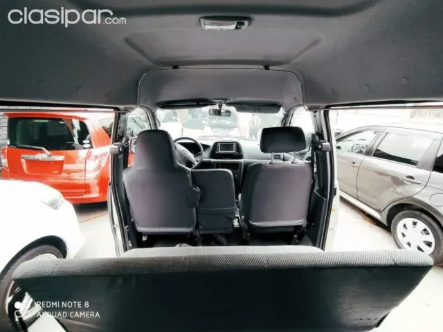 Toyota Noah 2003 — foto 3
