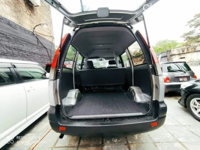 Toyota Noah 2003 — foto 4
