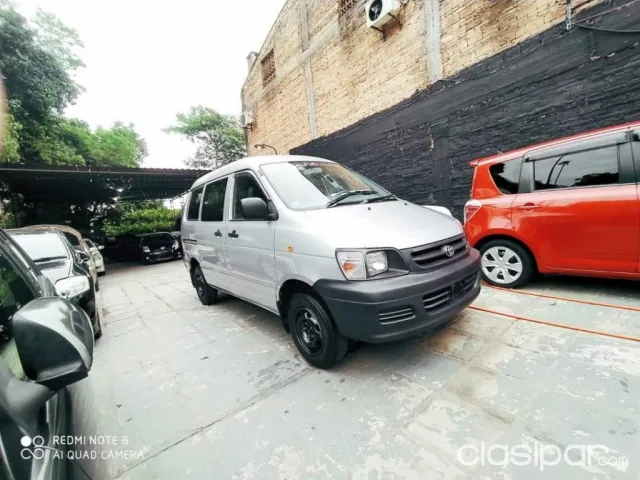 Toyota Noah 2003 — foto 5