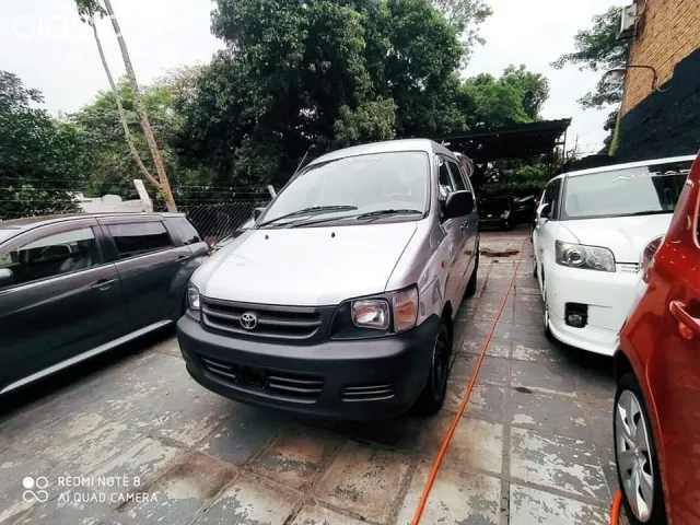 Toyota Noah 2003 — foto 7