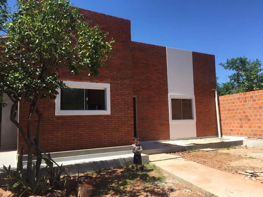 Casa a estrenar en Luque — foto 2