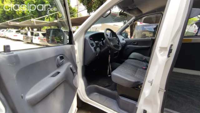 Toyota Noah 2004 — foto 8