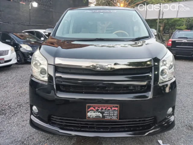 Toyota Noah 2009 — foto 3