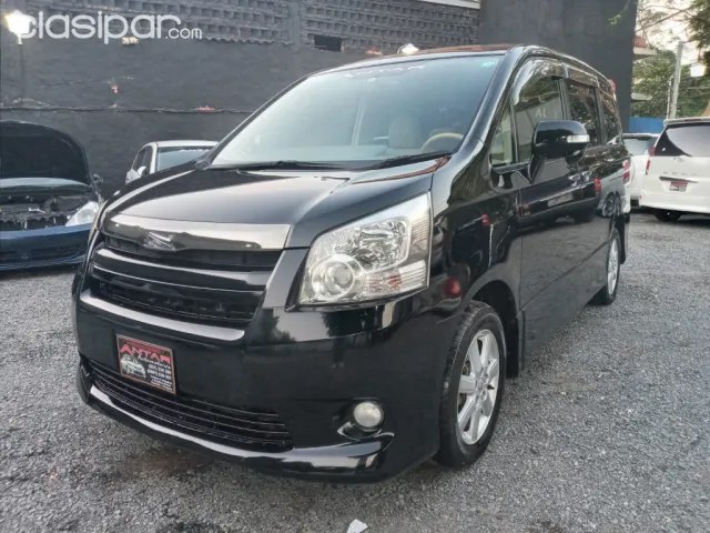 Toyota Noah 2009 — foto 4