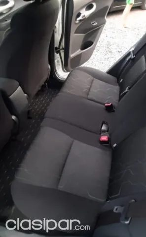 Toyota Auris 2009 — foto 4