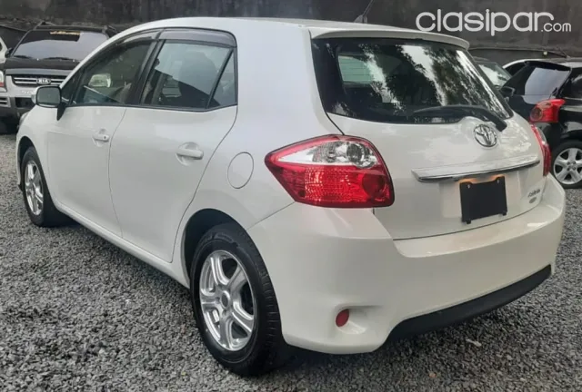 Toyota Auris 2009 — foto 8