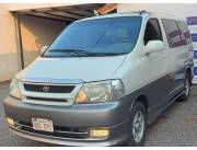 🔴Vendo IMPONENTE 🔴TOYOTA GRAN HIACE AÑO 2001 🔴 3 HILERAS DE ASIENTOS 🔴 DOBLE AIRE ACON