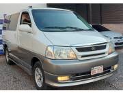 Vendo IMPONENTE 🔴TOYOTA GRAN HIACE AÑO 2001 🔴 3 HILERAS DE ASIENTOS 🔴 DOBLE AIRE