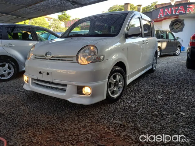Toyota Sienta 2005 — foto 4