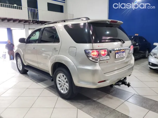 Toyota Fortuner 2012 — foto 5
