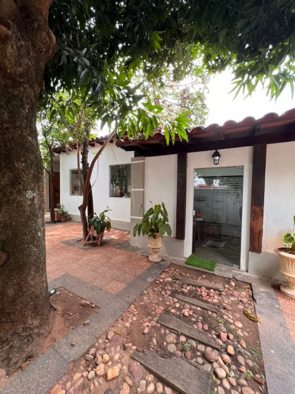 VENDO CASA ZONA EMBAJADA AMERICANA - BERNARDINO CABALLERO — foto 2