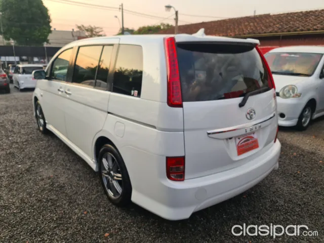 Toyota Isis Rec. Imp. Perla 2010 — foto 6