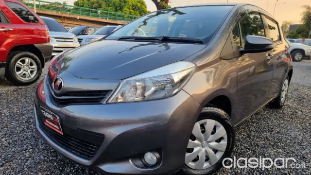 Toyota Vitz 2013 — foto 7