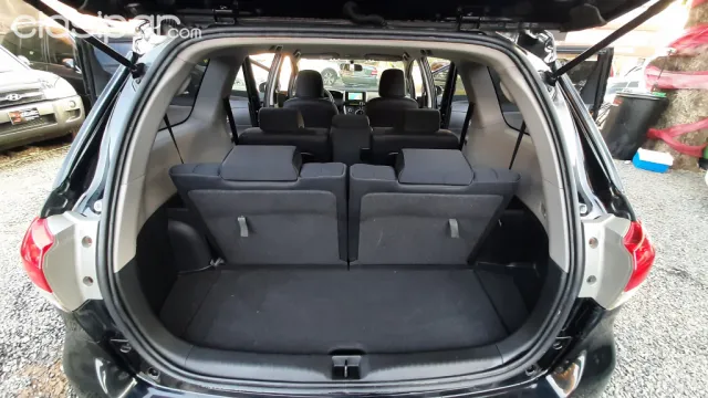 Toyota Wish 2009 — foto 5