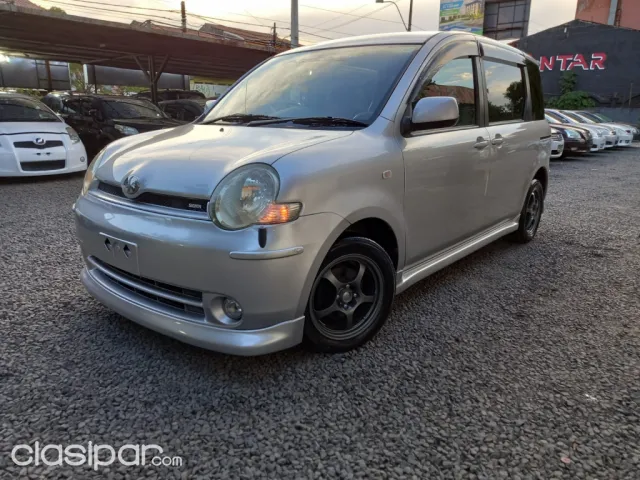 Toyota Sienta 2005 — foto 2