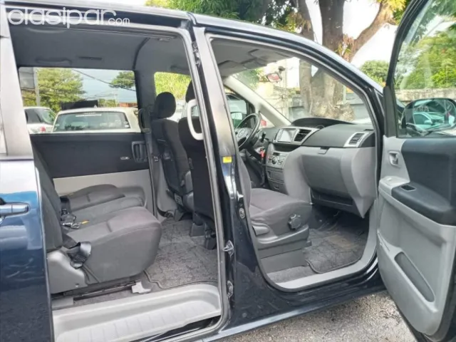 Toyota Noah 2004 — foto 7