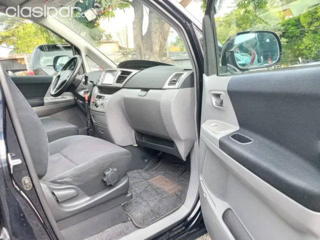 Toyota Noah 2004 — foto 8