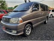 VENDO TOYOTA GRAN HIACE AÑO 2002 CHAPA TÍTULO C.V LISTO PARA CIRCULAR AA