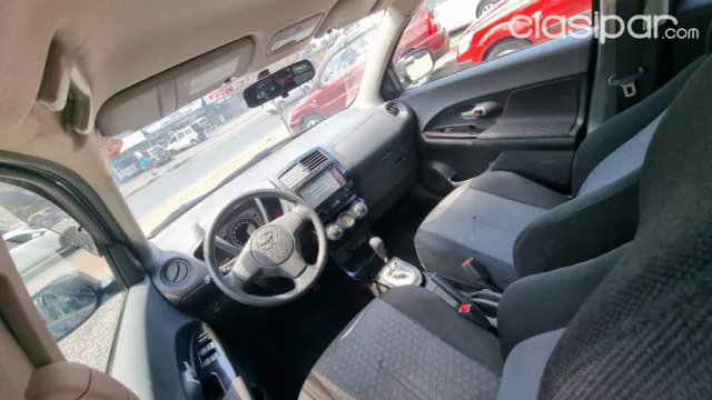 Toyota New Ist 2011 — foto 6