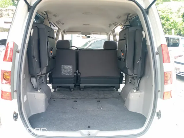 Toyota Noah 2003 — foto 3