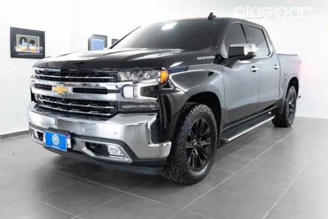 Chevrolet Silverado 2020 — foto 2