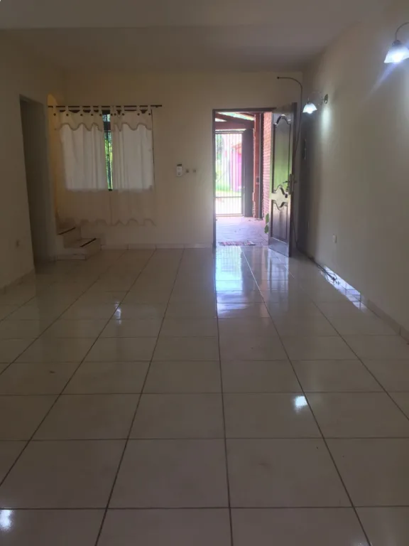 DUPLEX PARA VIVIENDA U OFICINA - MARIANO ROQUE ALONSO — foto 3