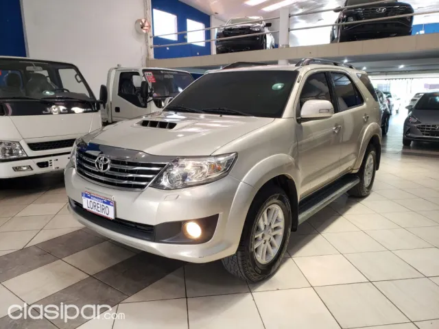 Toyota Fortuner 2012 — foto 2