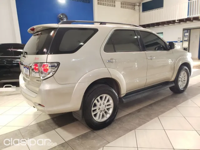 Toyota Fortuner 2012 — foto 4
