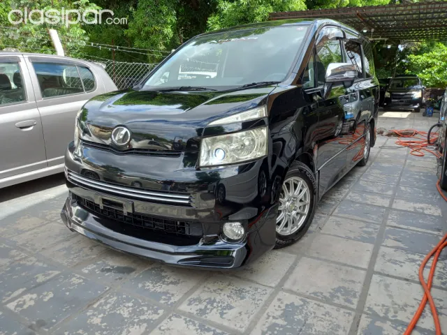 Toyota Voxy 2008 — foto 3