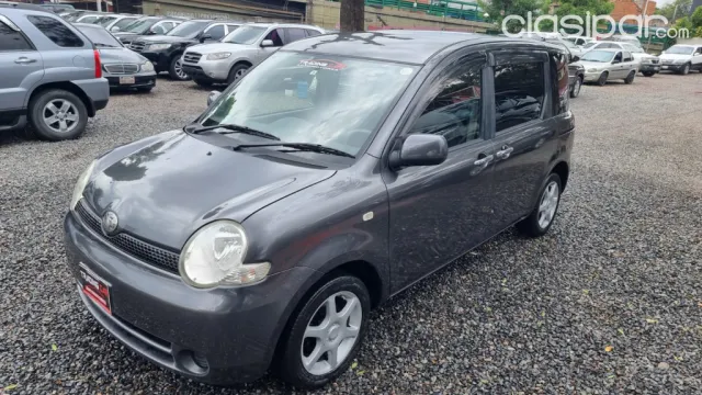 Toyota Sienta 2007 — foto 2