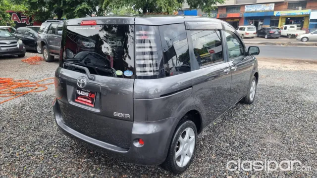 Toyota Sienta 2007 — foto 7