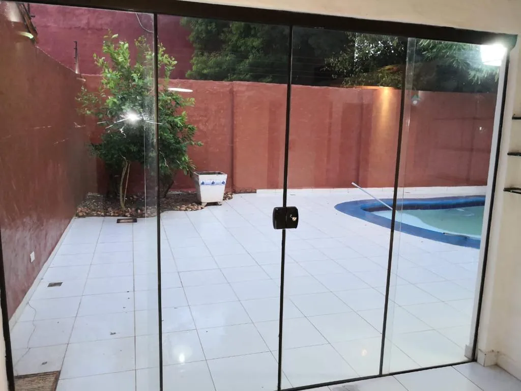 SUPER OFERTA - Casa en Lambare en Venta – Zona Canal Trece — foto 3
