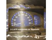 Toyota Hilux Doble Cabina. 2004 Mantenido en Toyotoshi. Mecánico 4x4. Diésel Sin detalles.