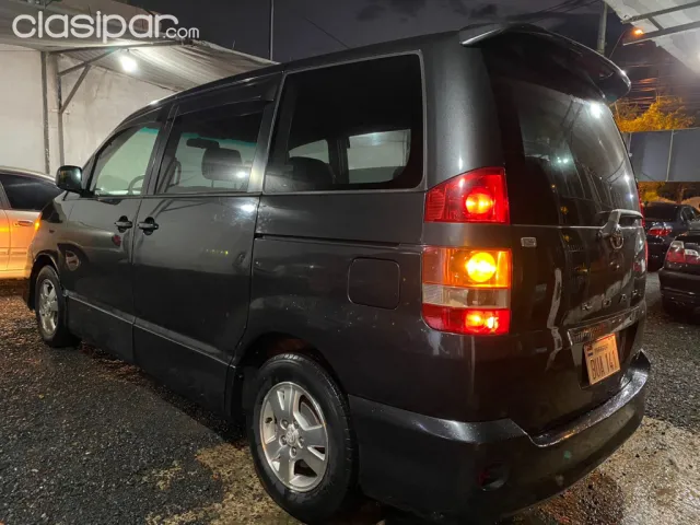 Toyota Noah 2003 — foto 6