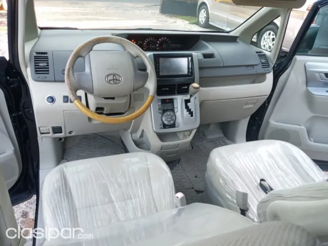 Toyota Noah 2008 — foto 6