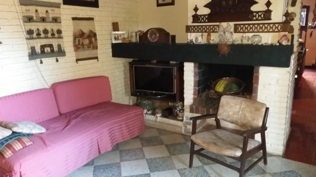 Casa en Bo. Jara - Asunción, a 4 cuadras de España y 4 de Avda. Brasilia sobre asfaltado. — foto 2