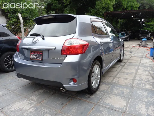 Toyota Auris 2010 — foto 5