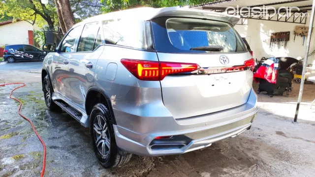 Toyota Fortuner 2020 — foto 5