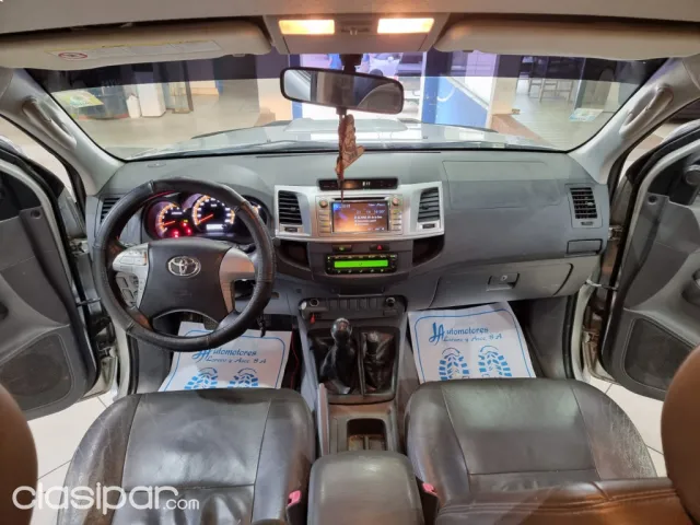 Toyota Hilux 2013 — foto 3